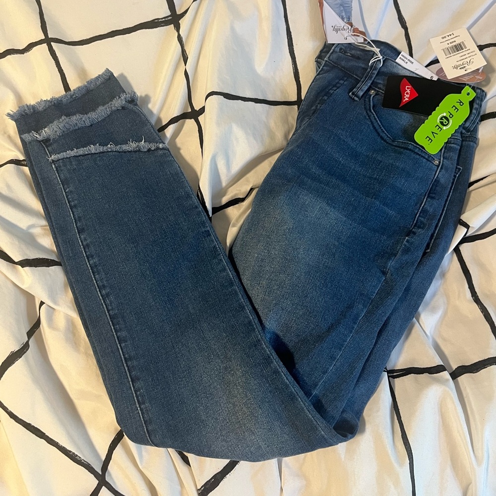 High Rise Ankle jeans, Size 6, Tummy Tuck, Brand: Royalty FOR ME. NEW WITH TAGS